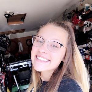 Meet your Posher, Mackenzie